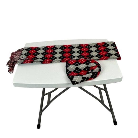 NHL Ottawa Senators Black and Red Argyle Scarf and Hat Set - Picture 2 of 8